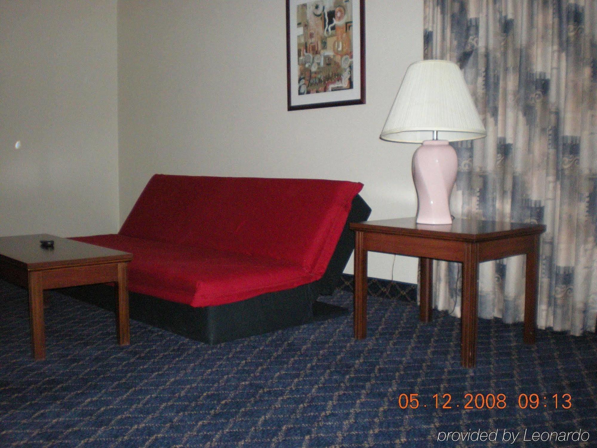 Regency Inn & Suites West Springfield Zewnętrze zdjęcie